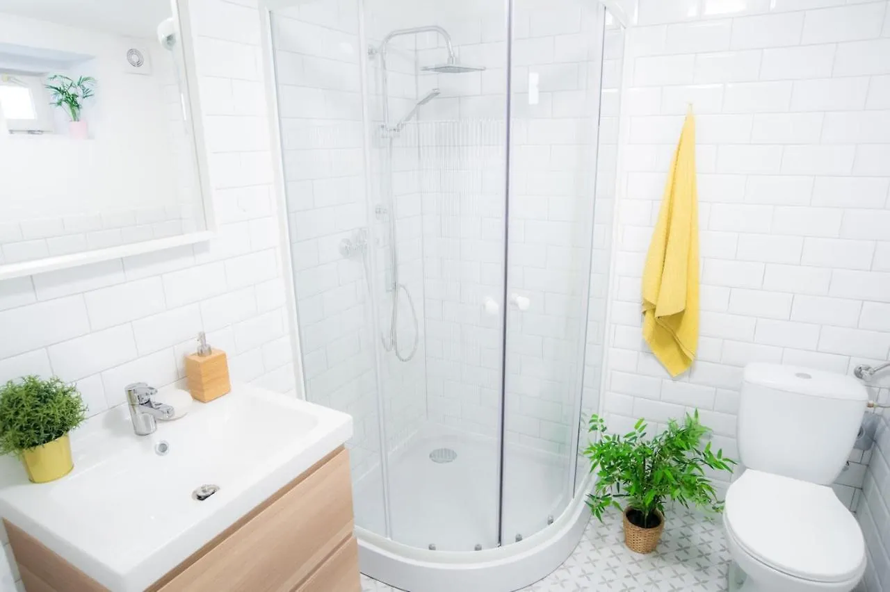 Apartment In Super Location M9 Budapest